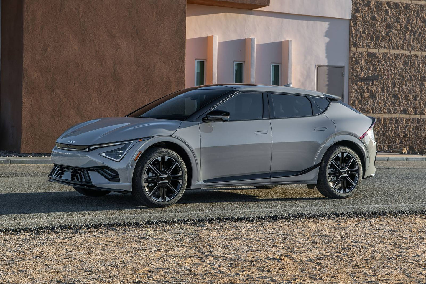 2025 Kia EV6 Wind 4dr SUV (electric DD)