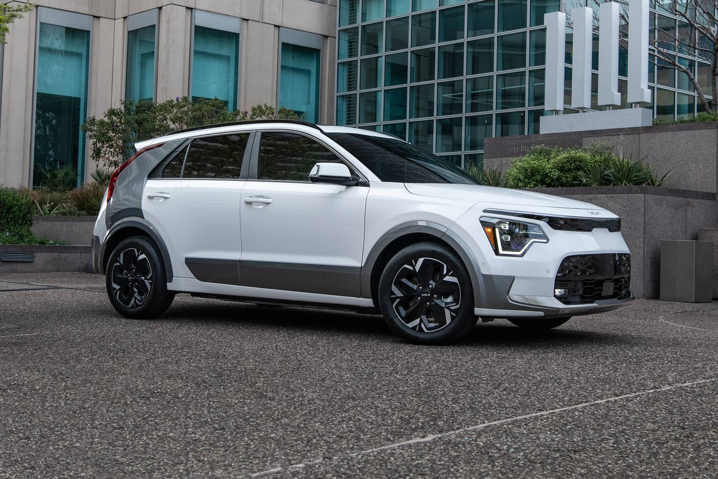 2025 Kia Niro EV Wind 4dr SUV (electric DD)
