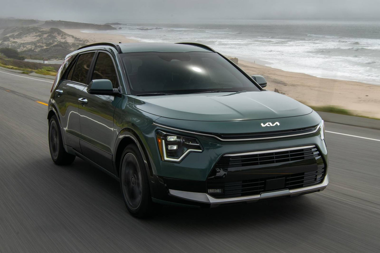 2025 Kia Niro EX Touring 4dr SUV (1.6L 4cyl gas/electric hybrid 6AM)