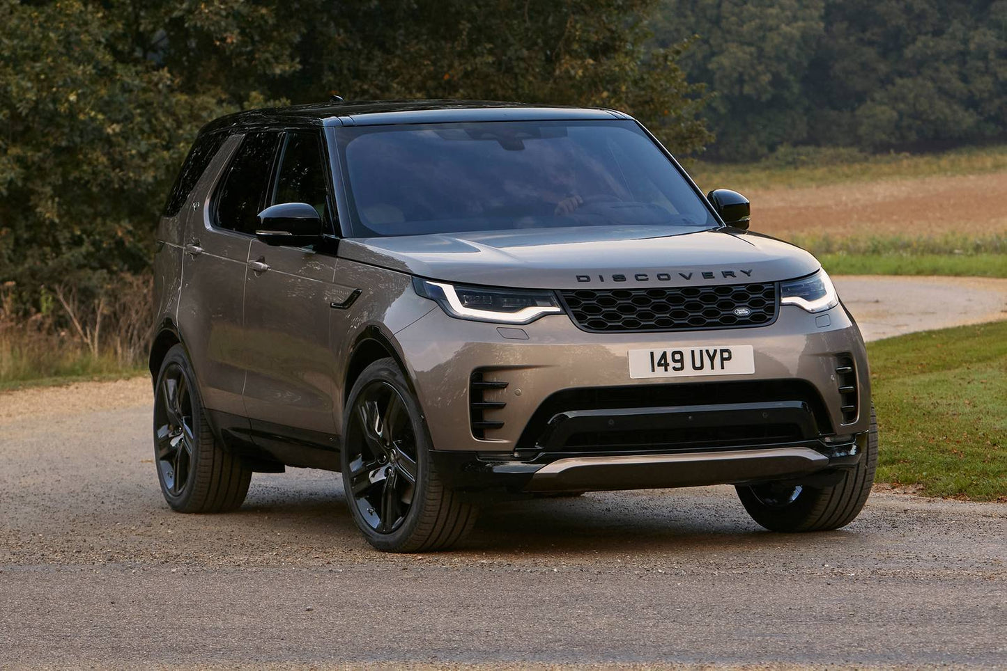 2025 Land Rover Discovery P300 S 4dr SUV 4WD (2.0L 4cyl Turbo 8A)