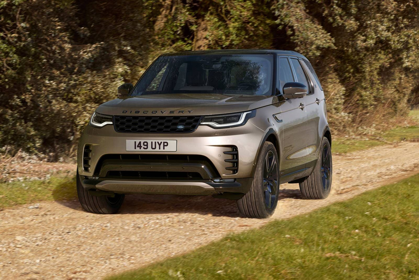 2025 Land Rover Discovery P300 Dynamic SE 4dr SUV 4WD (2.0L 4cyl Turbo 8A)
