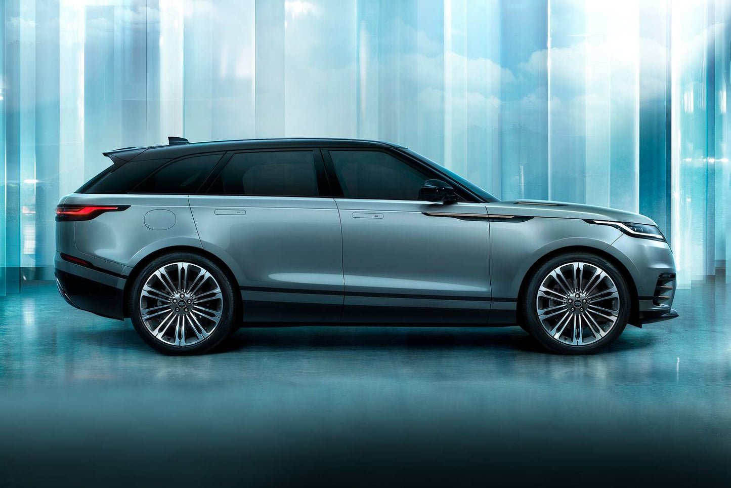 2025 Land Rover Range Rover Velar P250 S 4dr SUV AWD (2.0L 4cyl Turbo 8A)