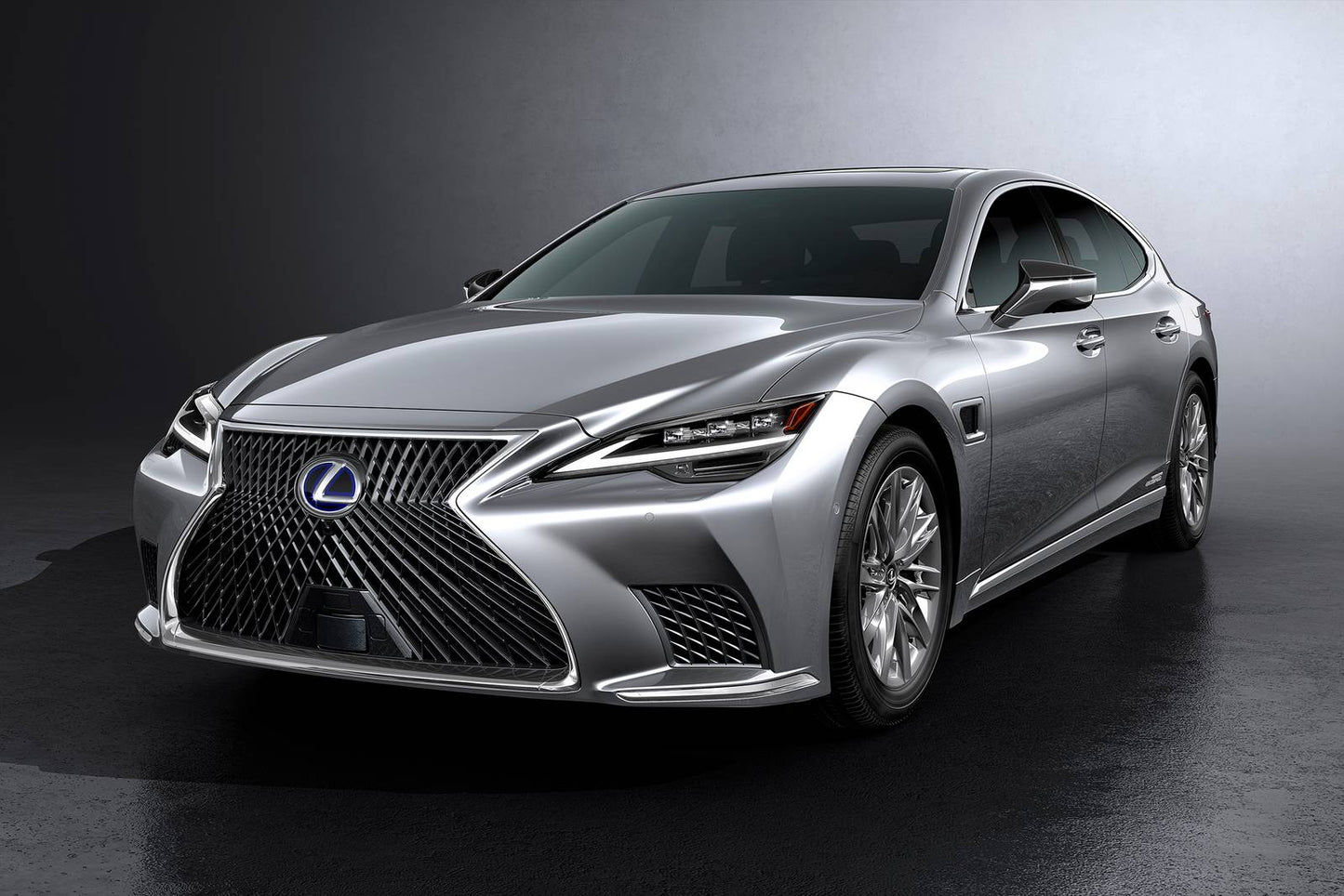 2025 Lexus LS 500h 4dr Sedan AWD (3.5L 6cyl gas/electric hybrid EVT)