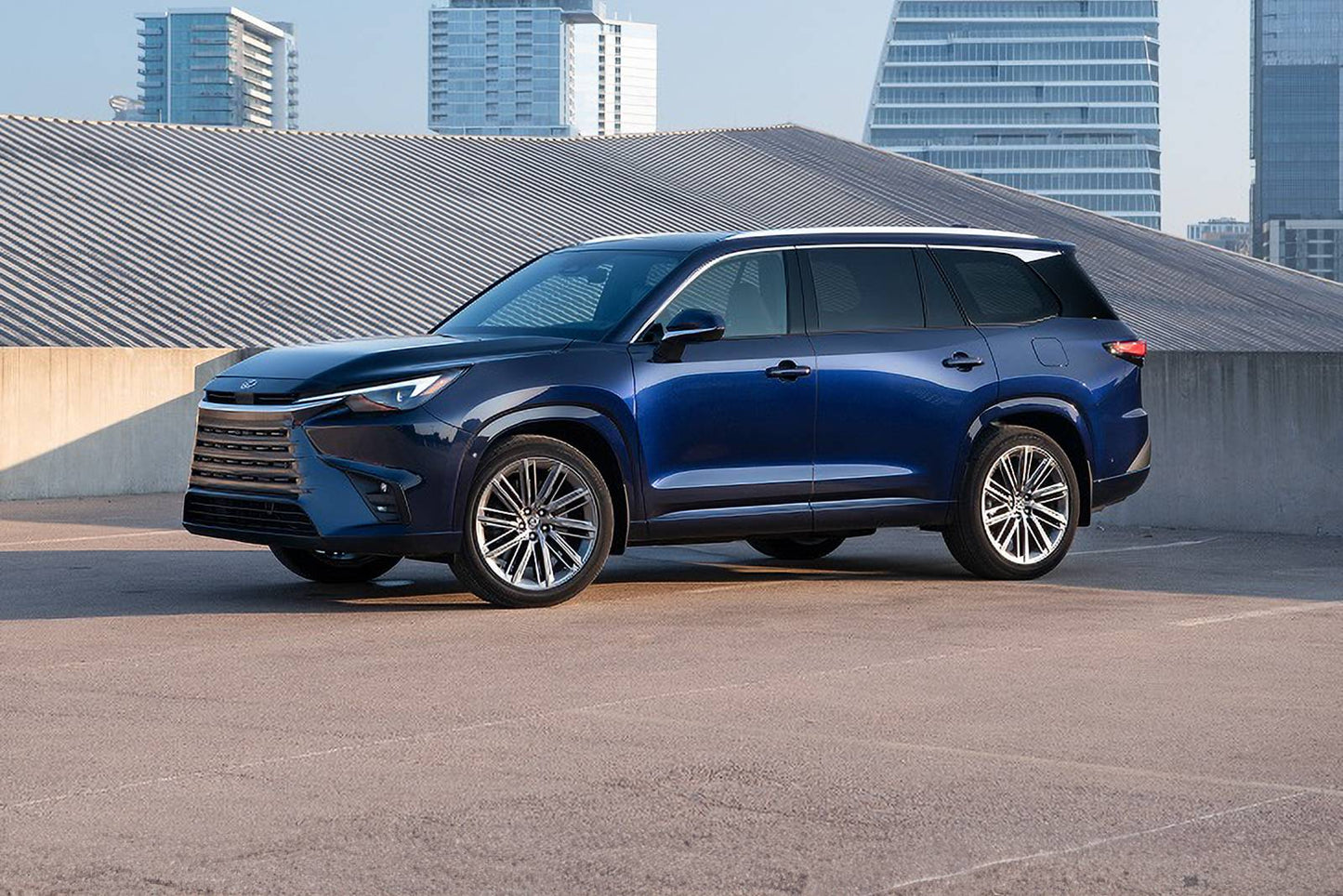 2025 Lexus TX 550h+ Luxury 4dr SUV AWD (3.5L 6cyl gas/electric plug-in hybrid CVT)