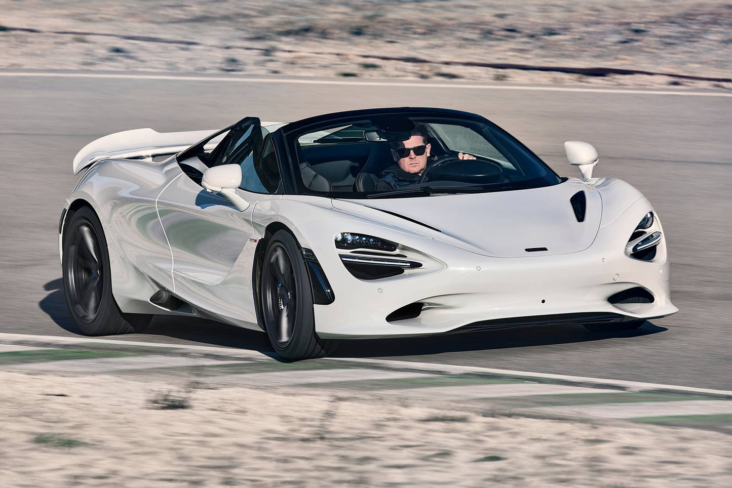 2025 McLaren 750S Spider 2dr Convertible (4.0L 8cyl Turbo 7AM)