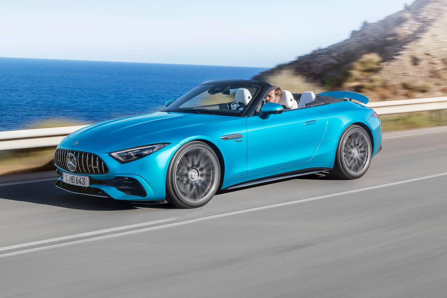 2025 Mercedes-Benz SL-Class AMG SL 63 S E PERFORMANCE 2dr Convertible AWD (4.0L 8cyl Turbo gas/electric plug-in hybrid 9A)