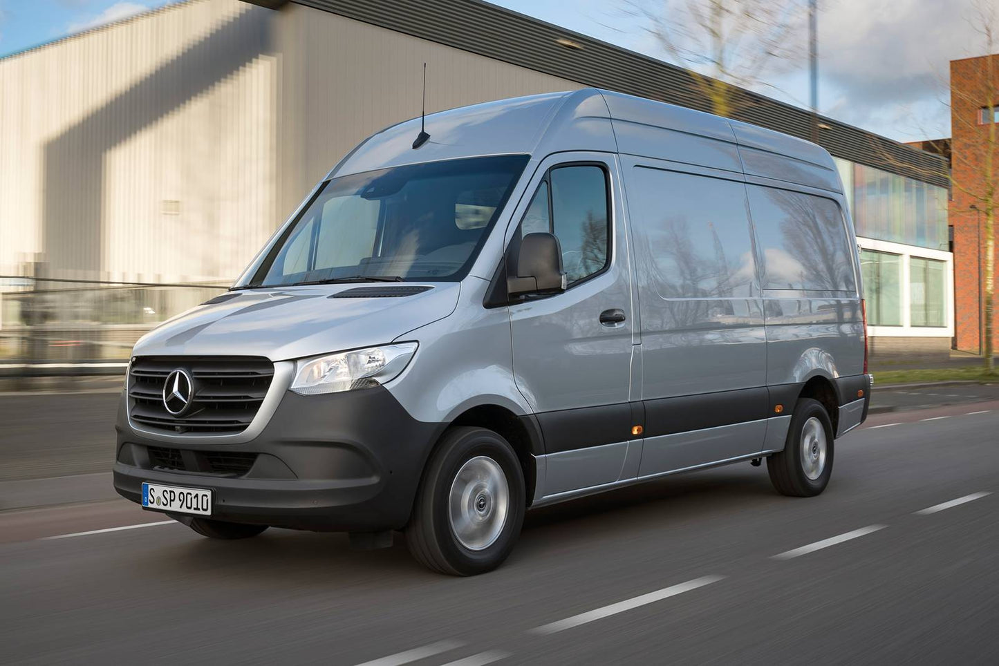 2025 Mercedes-Benz Sprinter 2500 144" WB Cargo 3dr Van w/High Output Engine (2.0L 4cyl Turbodiesel 9A)