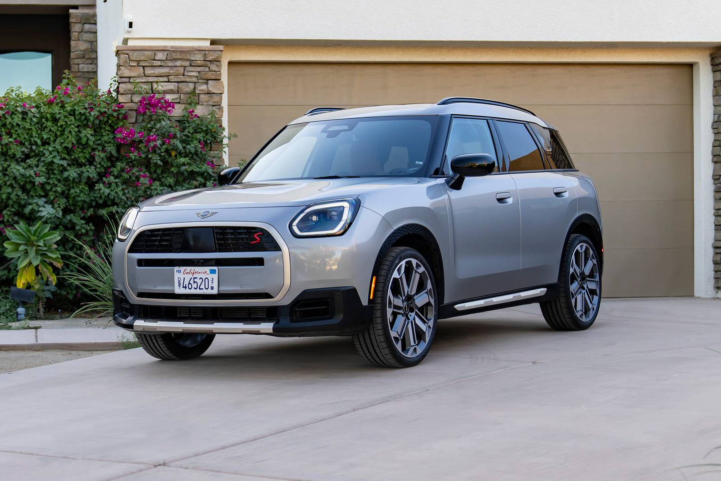 2025 MINI Countryman SE ALL4 Signature Plus 4dr SUV AWD (electric DD)