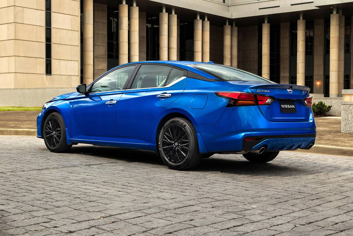 2025 Nissan Altima 2.5 SR 4dr Sedan AWD (2.5L 4cyl CVT)