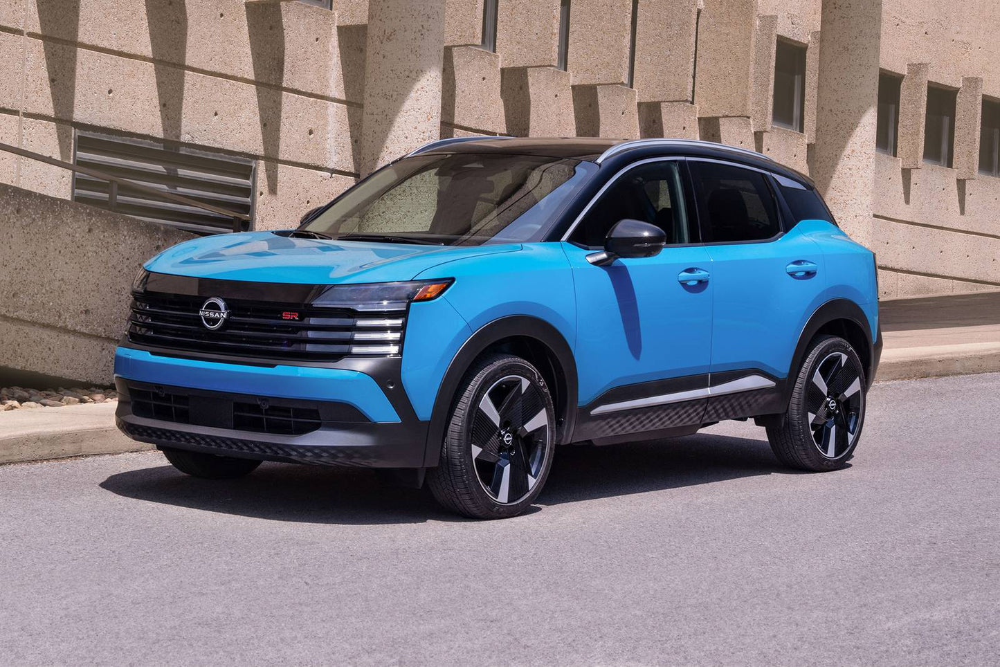 2025 Nissan Kicks SR 4dr SUV AWD (2.0L 4cyl CVT)