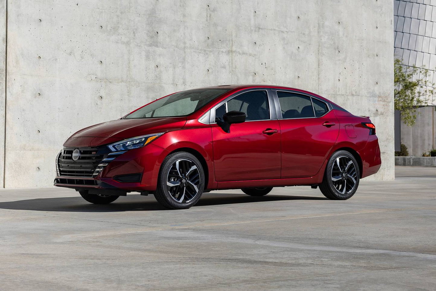 2025 Nissan Versa SV 4dr Sedan (1.6L 4cyl CVT)