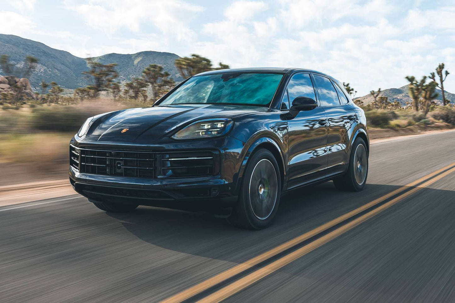 2025 Porsche Cayenne E-Hybrid 4dr SUV AWD (3.0L 6cyl Turbo gas/electric plug-in hybrid 8A)