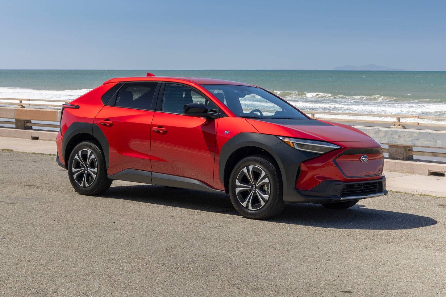 2025 Subaru Solterra Premium 4dr SUV AWD (electric DD)