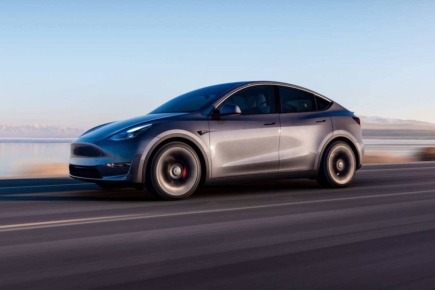2025 Tesla Model Y Long Range 4dr SUV (electric DD)