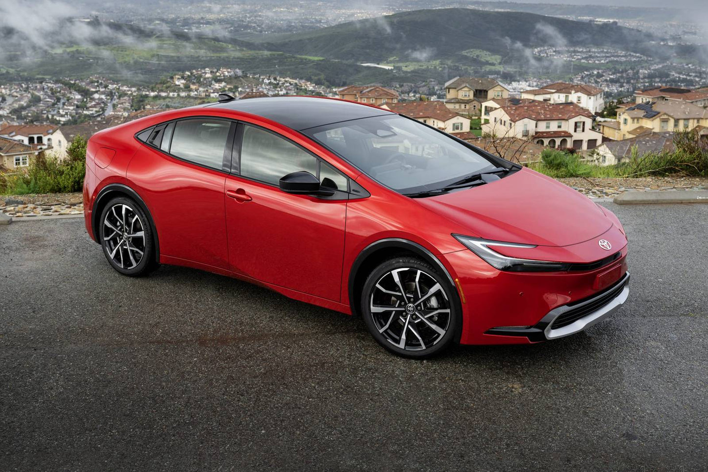 2025 Toyota Prius Plug-In Hybrid XSE Premium 4dr Hatchback (2.0L 4cyl gas/electric plug-in hybrid CVT)