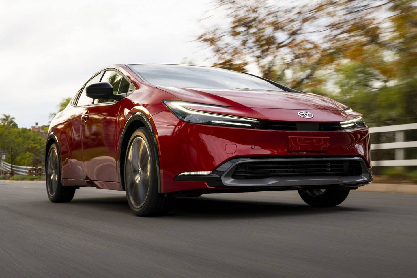 2025 Toyota Prius XLE 4dr Hatchback (2.0L 4cyl gas/electric hybrid CVT)