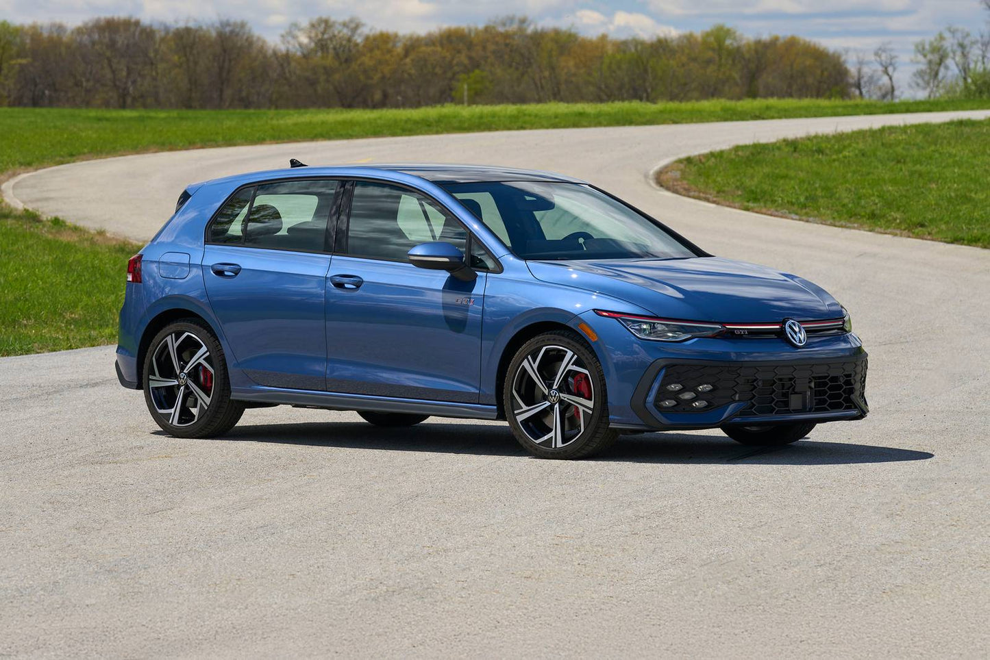2025 Volkswagen Golf GTI S 4dr Hatchback (2.0L 4cyl Turbo 7AM)