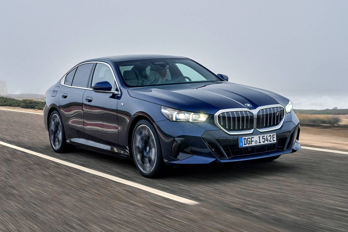 2026 BMW i5 xDrive40 4dr Sedan AWD (electric DD)