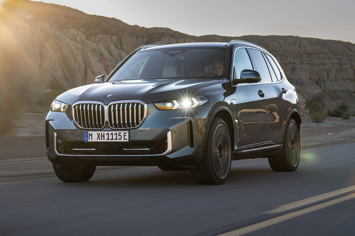 2026 BMW X5 M Competition 4dr SUV AWD (4.4L 8cyl Turbo gas/electric mild hybrid 8A)