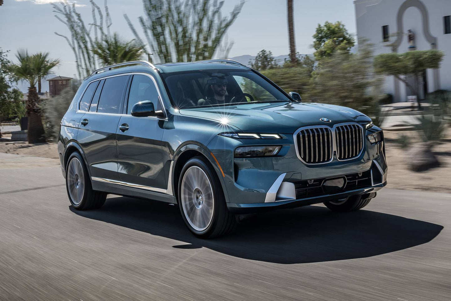 2026 BMW X7 xDrive40i 4dr SUV AWD (3.0L 6cyl Turbo gas/electric mild hybrid 8A)