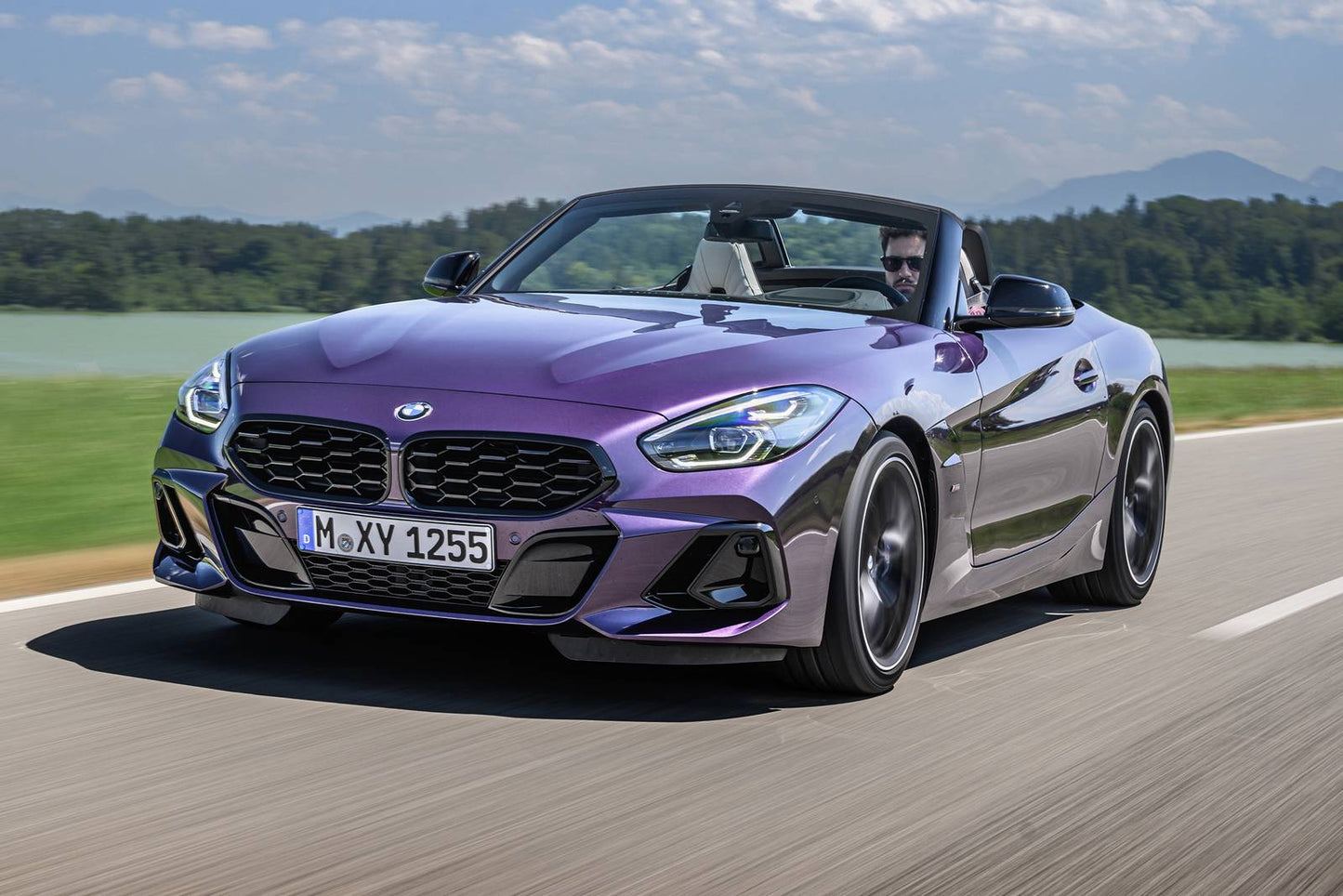 2026 BMW Z4 M40i 2dr Convertible (3.0L 6cyl Turbo 8A)