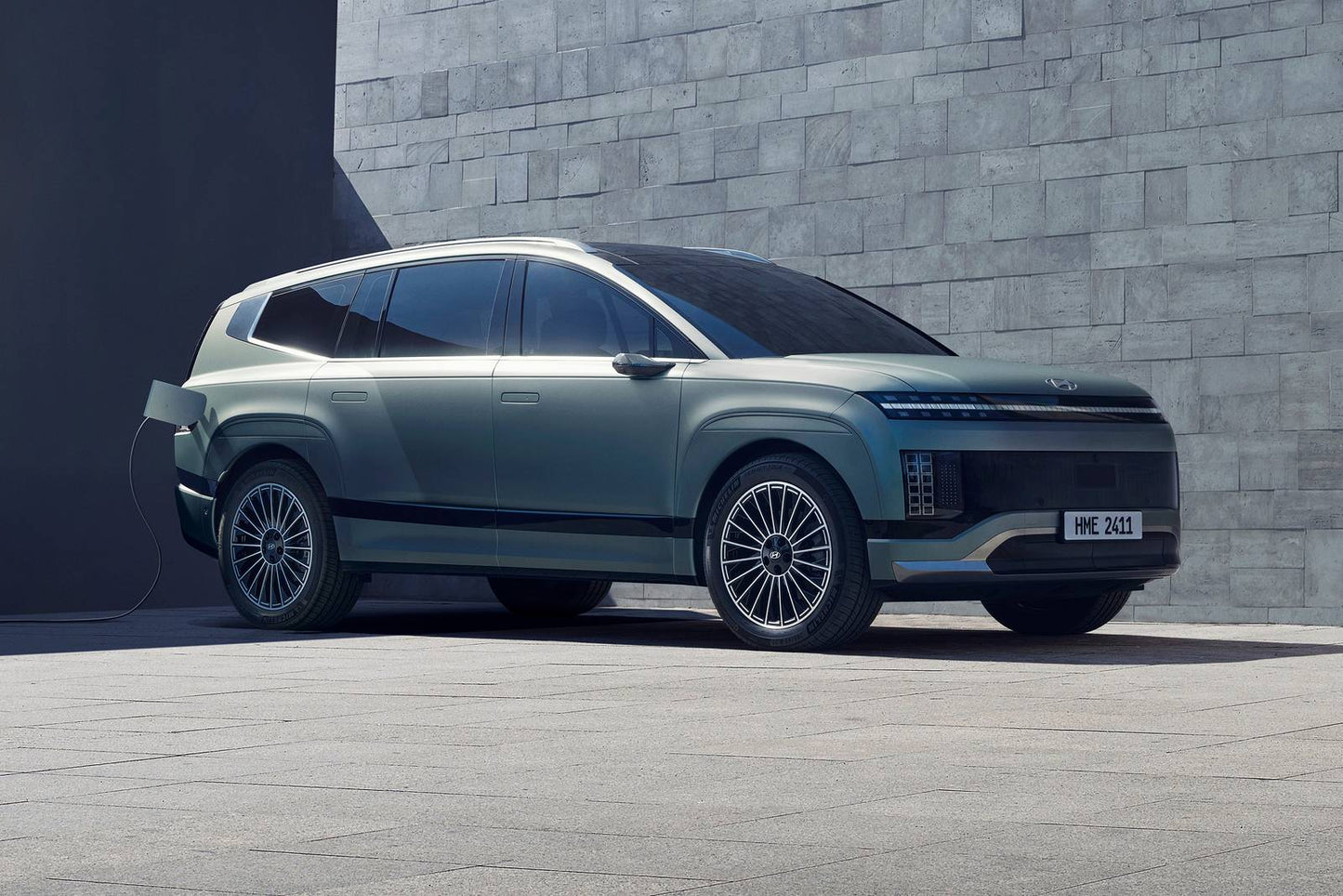 2026 Hyundai IONIQ 9 S 4dr SUV (electric DD)