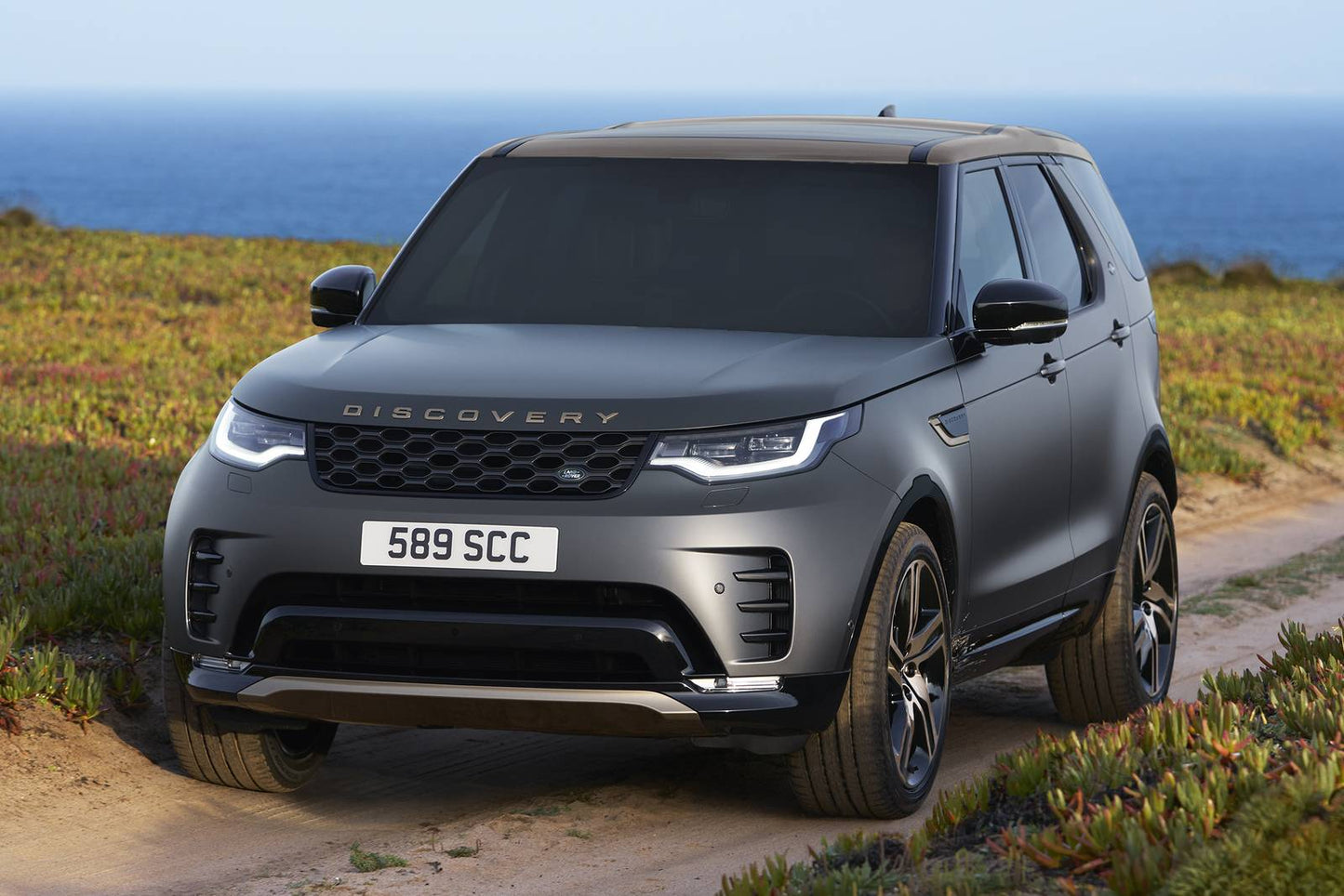 2026 Land Rover Discovery P360 Tempest Edition 4dr SUV 4WD (3.0L 6cyl Twincharger gas/electric mild hybrid 8A)