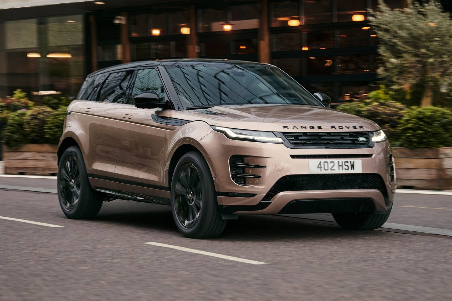 2026 Land Rover Range Rover Evoque P250 Dynamic SE 4dr SUV AWD (2.0L 4cyl Turbo 9A)