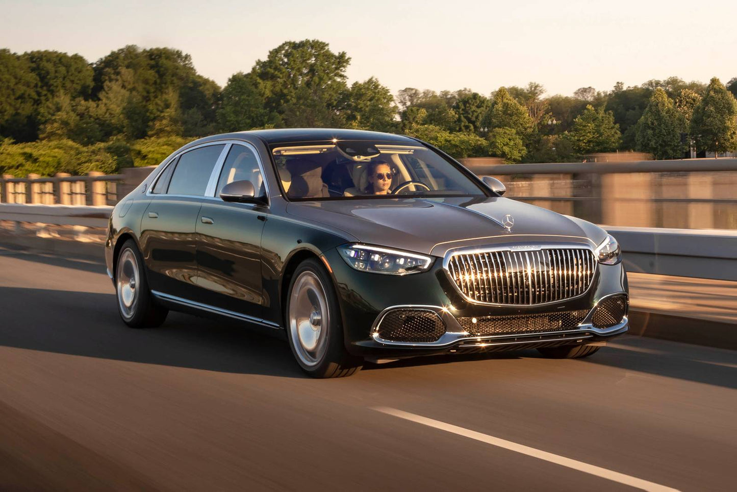 2025 Mercedes-Benz Maybach S 680 4MATIC 4dr Sedan AWD (6.0L 12cyl Turbo 9A)