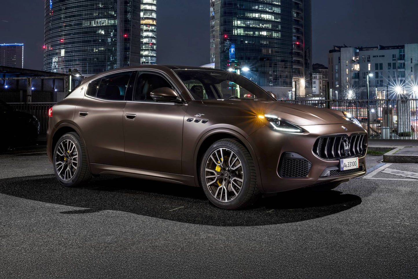 2024 Maserati Grecale Modena 4dr SUV AWD (2.0L 4cyl Turbo gas/electric mild hybrid 8A)