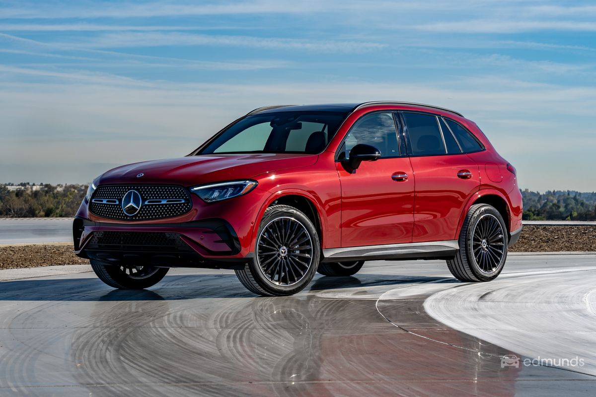 2025 Mercedes-Benz GLC-Class AMG GLC 63 S E PERFORMANCE 4dr SUV AWD (2.0L 4cyl Turbo gas/electric plug-in hybrid 9A)