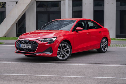 2025 Audi A3 Premium 4dr Sedan AWD w/40 TFSI (2.0L 4cyl Turbo gas/electric mild hybrid 7AM)