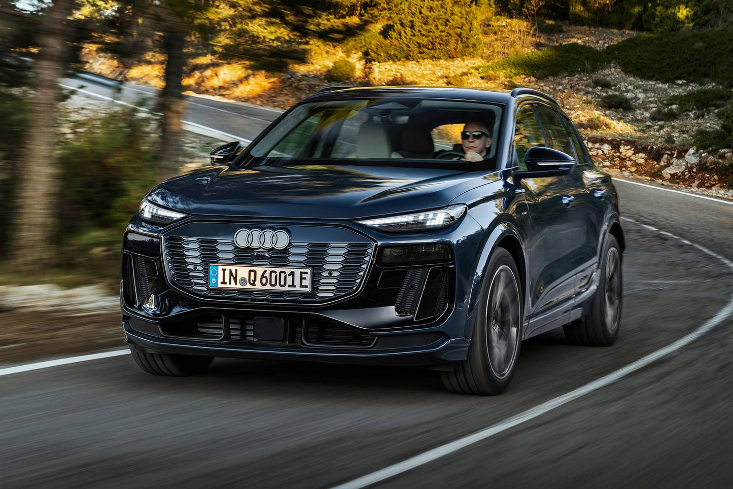2025 Audi Q6 e-tron Premium 4dr SUV (electric DD)