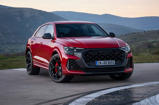 2025 Audi RS Q8 performance 4dr SUV AWD (4.0L 8cyl Turbo gas/electric mild hybrid 8A)