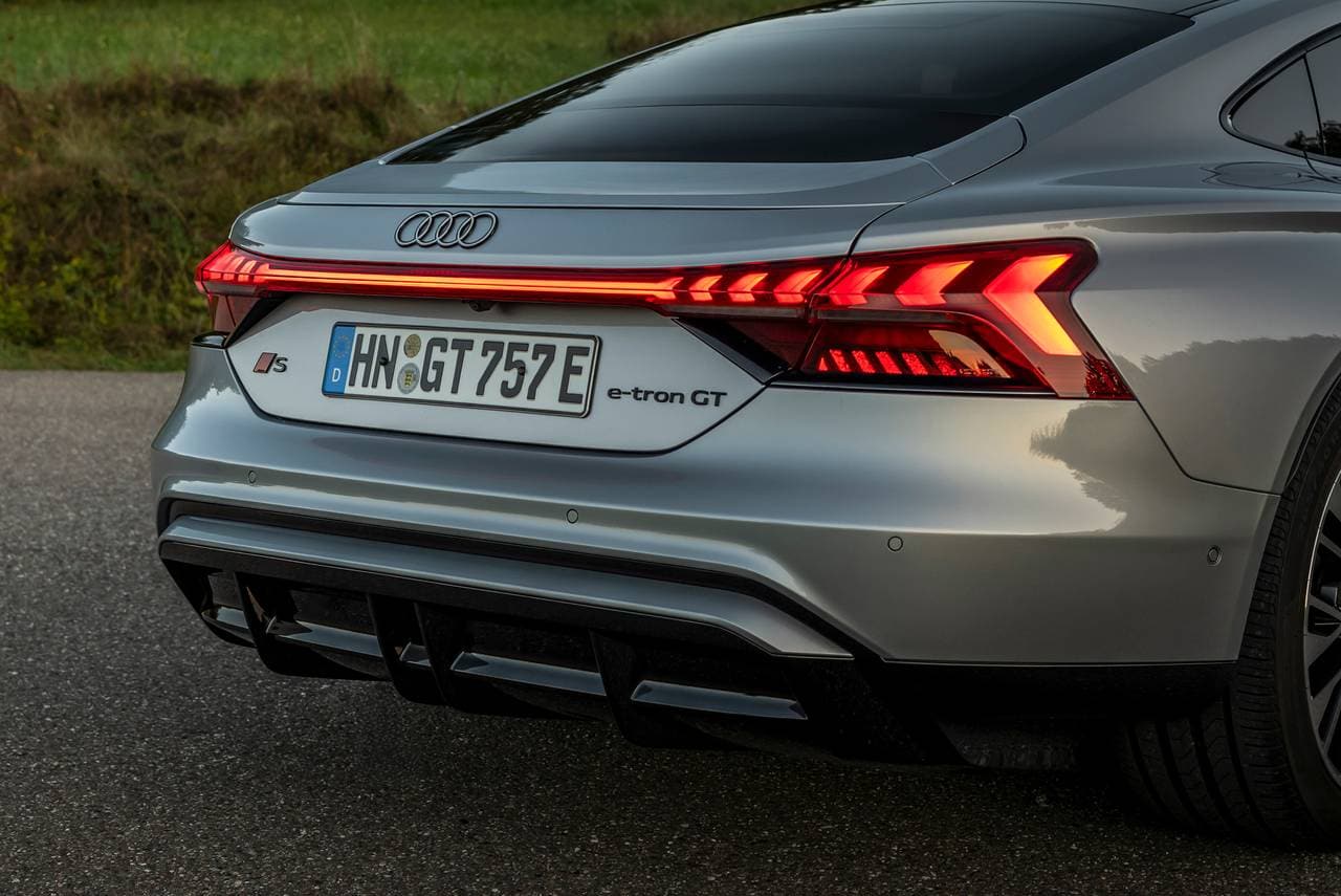 2025 Audi S e-tron GT Premium Plus 4dr Sedan AWD (electric 2A)