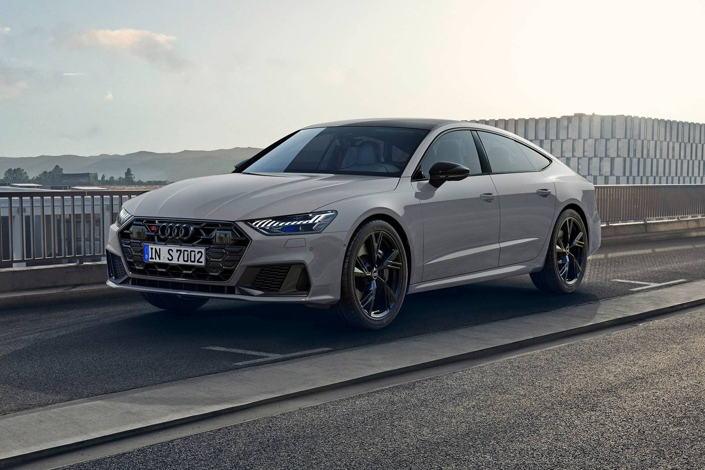 2025 Audi S7 Prestige 4dr Sedan AWD (2.9L 6cyl Twincharger gas/electric mild hybrid 8A)
