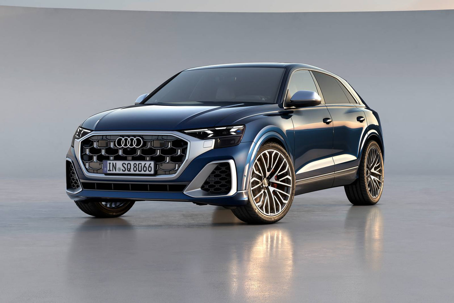 2025 Audi SQ8 Premium Plus 4dr SUV AWD (4.0L 8cyl Turbo gas/electric mild hybrid 8A)