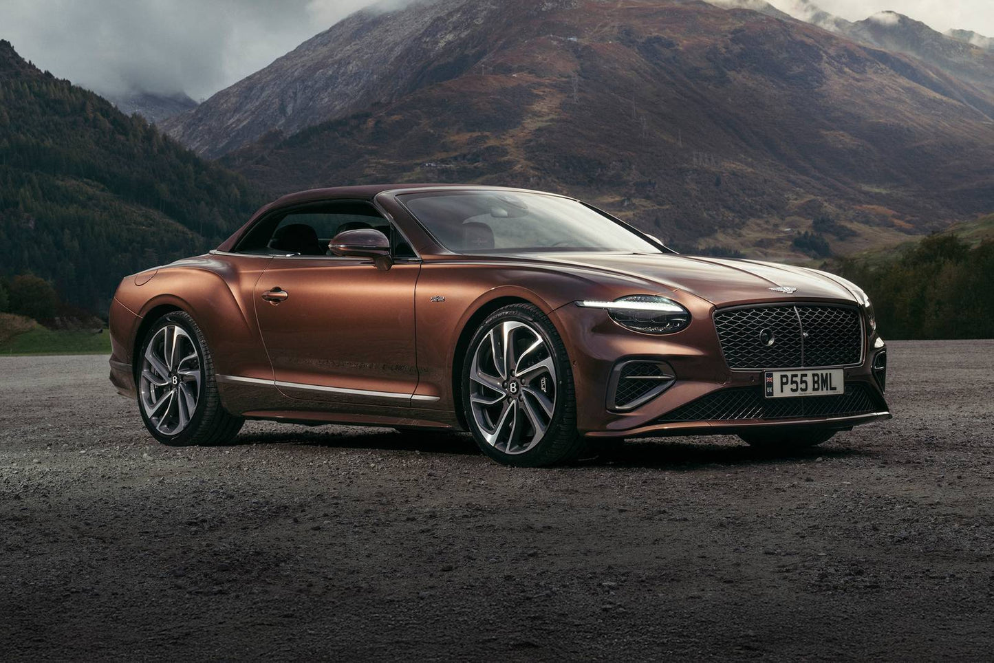 2025 Bentley Continental GT Mulliner 2dr Coupe AWD (4.0L 8cyl Turbo gas/electric plug-in hybrid 8AM)