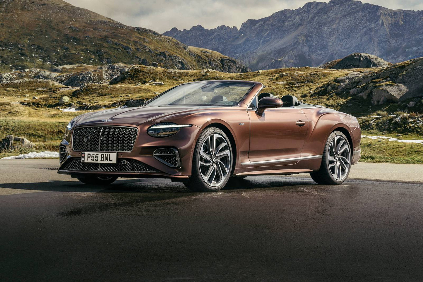 2025 Bentley Continental GT Mulliner 2dr Coupe AWD (4.0L 8cyl Turbo gas/electric plug-in hybrid 8AM)