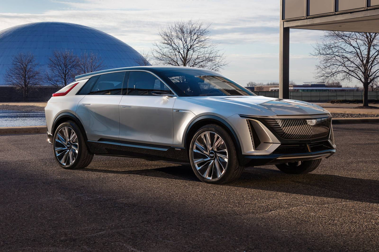 2025 Cadillac LYRIQ Luxury 1 4dr SUV (electric DD)