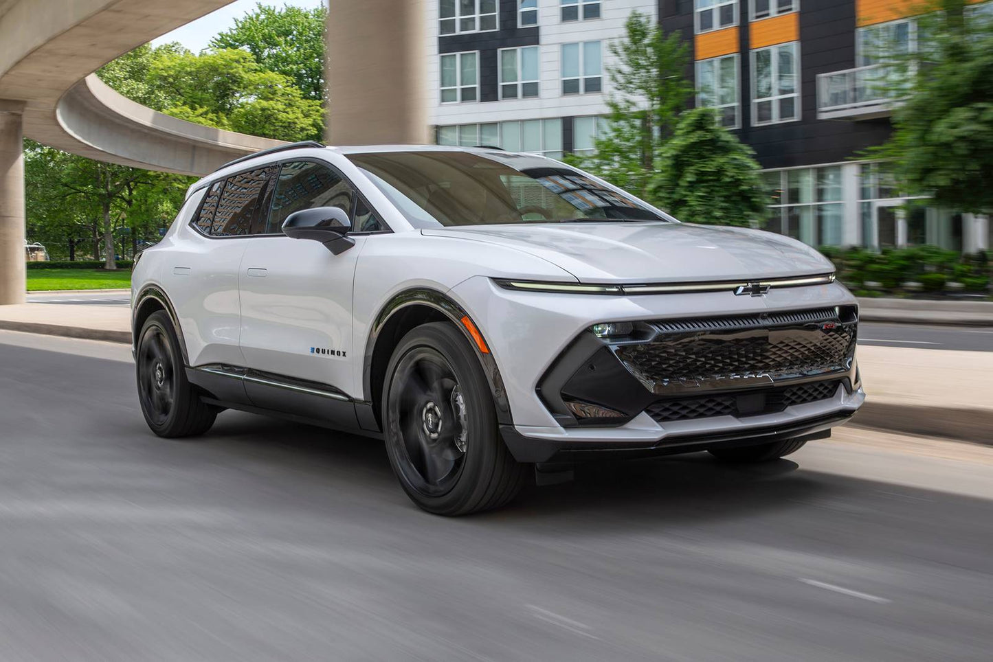 2025 Chevrolet Equinox EV LT 2 4dr SUV (electric DD)