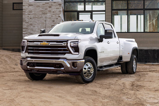 2025 Chevrolet Silverado 3500HD Work Truck 2dr Regular Cab 4WD LB DRW (6.6L 8cyl 10A)