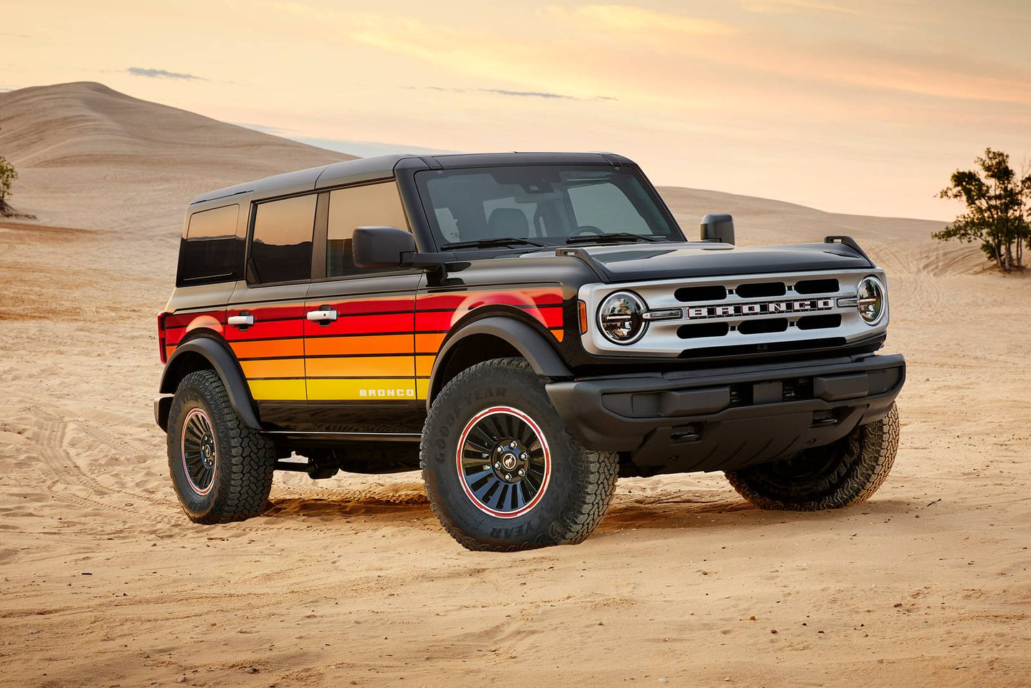2025 Ford Bronco Badlands 2dr SUV 4WD (2.3L 4cyl Turbo 7M)