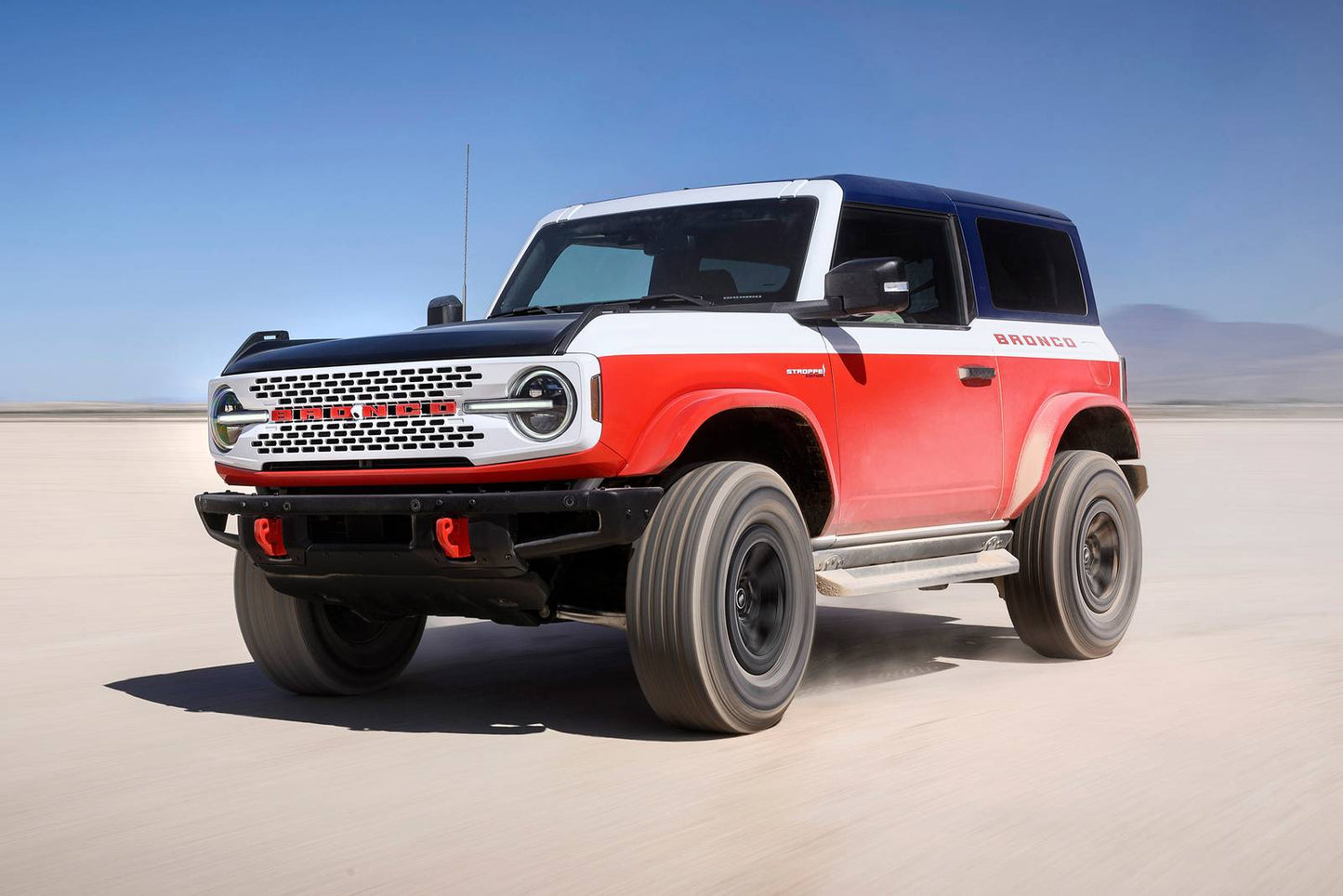 2025 Ford Bronco Badlands 2dr SUV 4WD (2.3L 4cyl Turbo 7M)