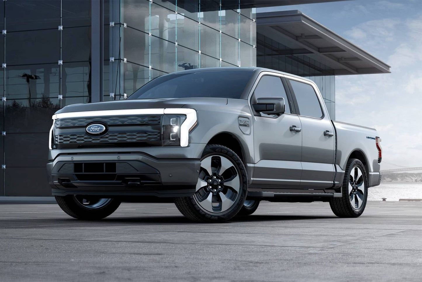 2025 Ford F-150 Lightning Flash 4dr SuperCrew 4WD SB (electric DD)