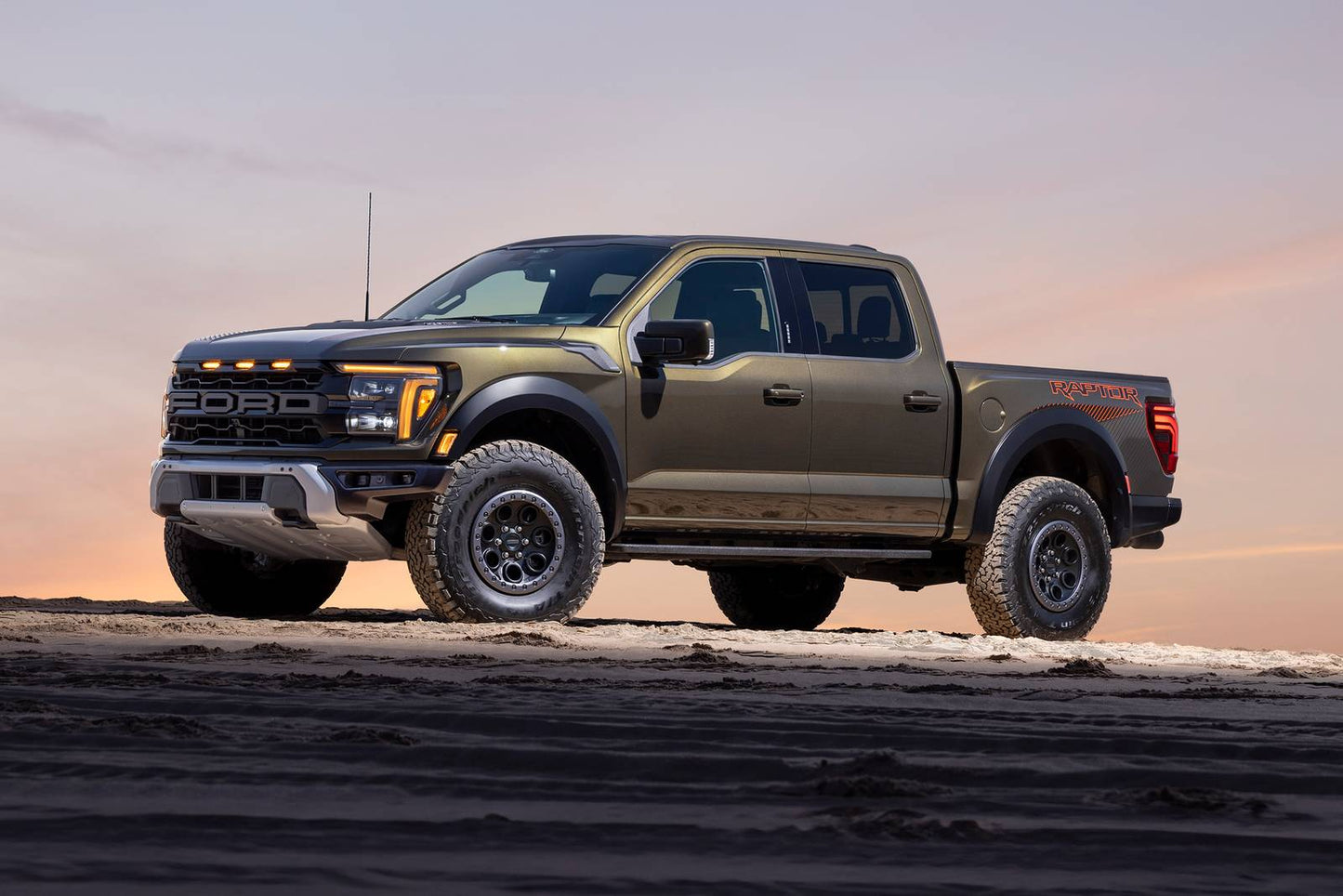 2025 Ford F-150 XLT 4dr SuperCab 6.5 ft. SB (2.7L 6cyl Turbo 10A)