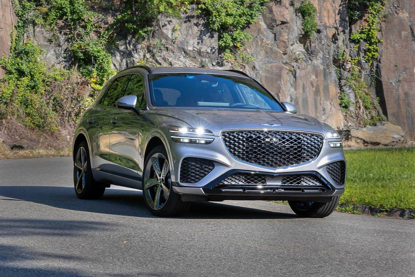 2025 Genesis GV70 3.5T Sport 4dr SUV AWD (3.5L 6cyl Turbo 8A)