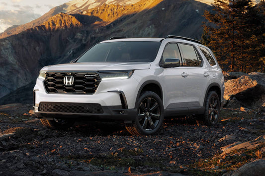 2025 Honda Pilot Touring 4dr SUV AWD w/HPD Wheels (3.5L 6cyl 10A)