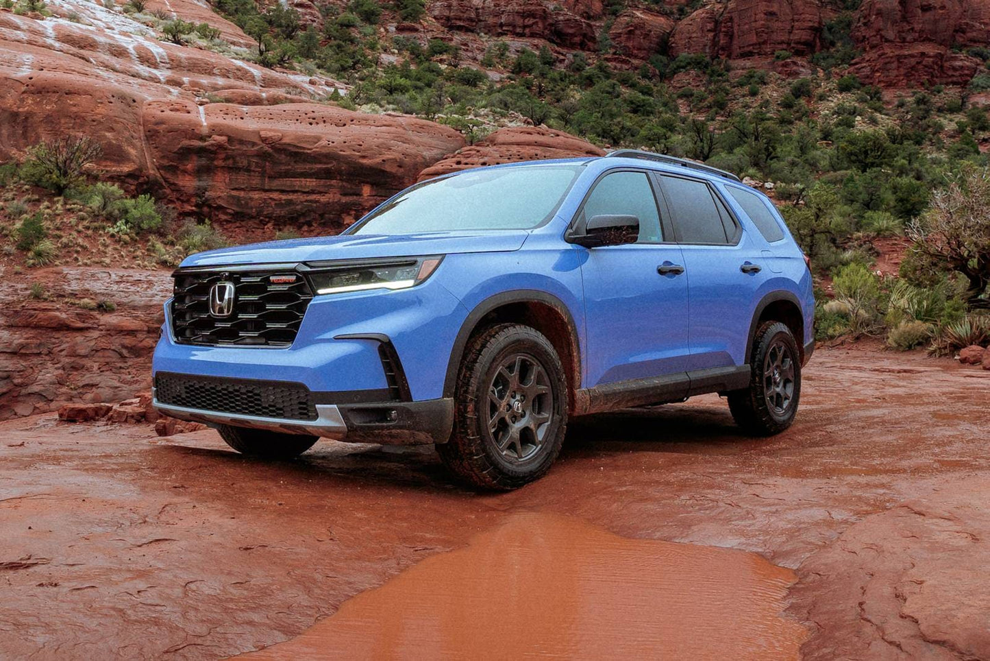 2025 Honda Pilot Touring 4dr SUV AWD w/HPD Wheels (3.5L 6cyl 10A)