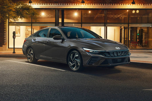 2025 Hyundai Elantra Hybrid Limited 4dr Sedan (1.6L 4cyl gas/electric hybrid 6AM)